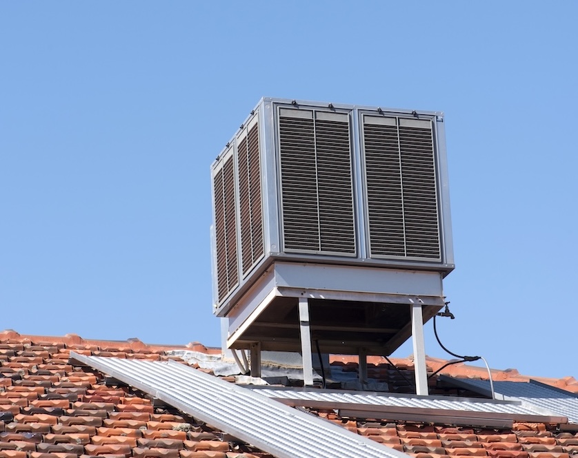 Bakersfield Evaporative Cooler Leaks: Addressing Water Damage to Walls and Ceilings